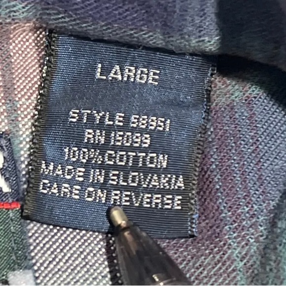 VINTAGE Trader Bay Flannel NWOT (Size Medium) - Picture 3 of 5